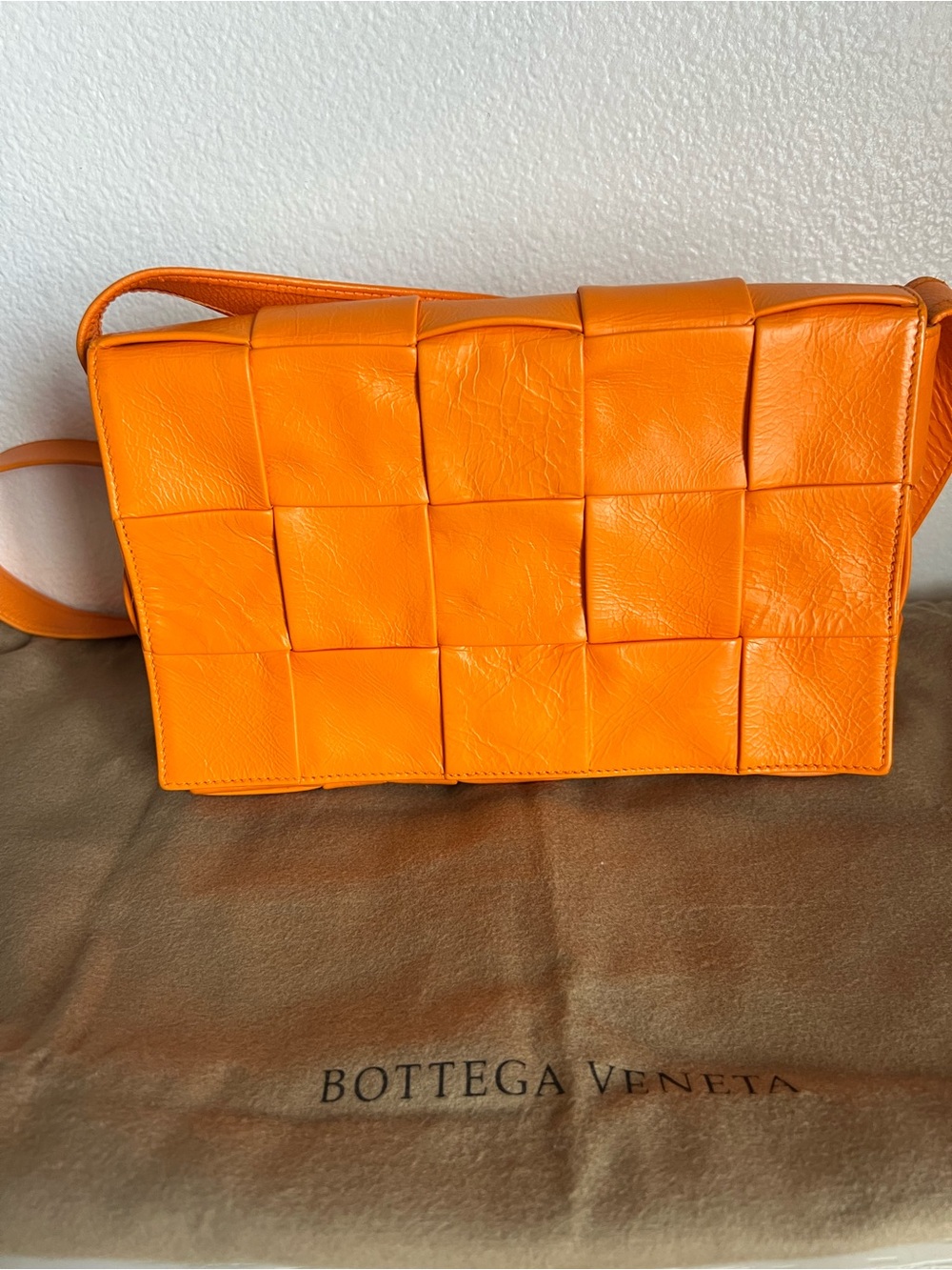 Bottega Veneta Orange Intrecciato Casette Leather Shoulder Bag - Picture 1 of 13